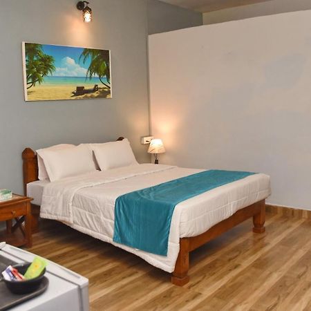 Bens Inn Мандрем Экстерьер фото