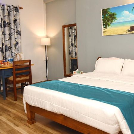 Bens Inn Мандрем Экстерьер фото