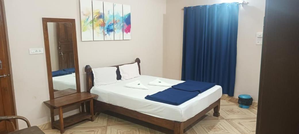 Bens Inn Мандрем Экстерьер фото
