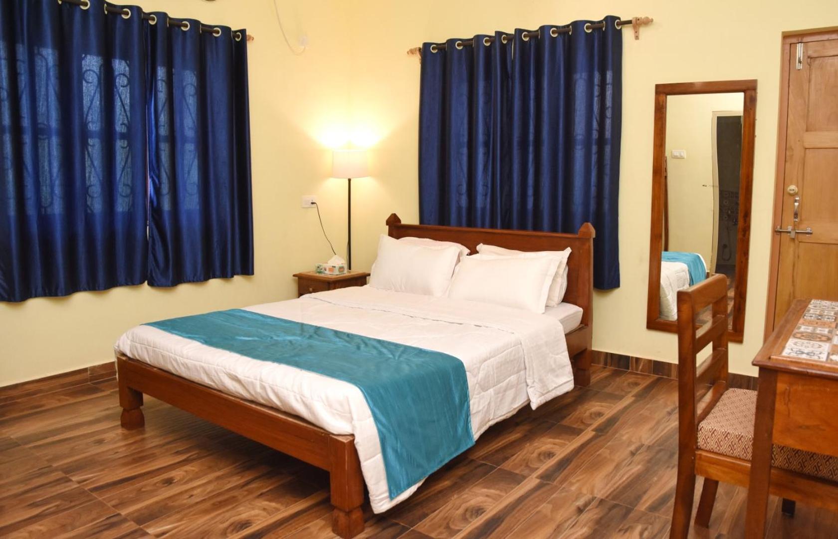 Bens Inn Мандрем Экстерьер фото